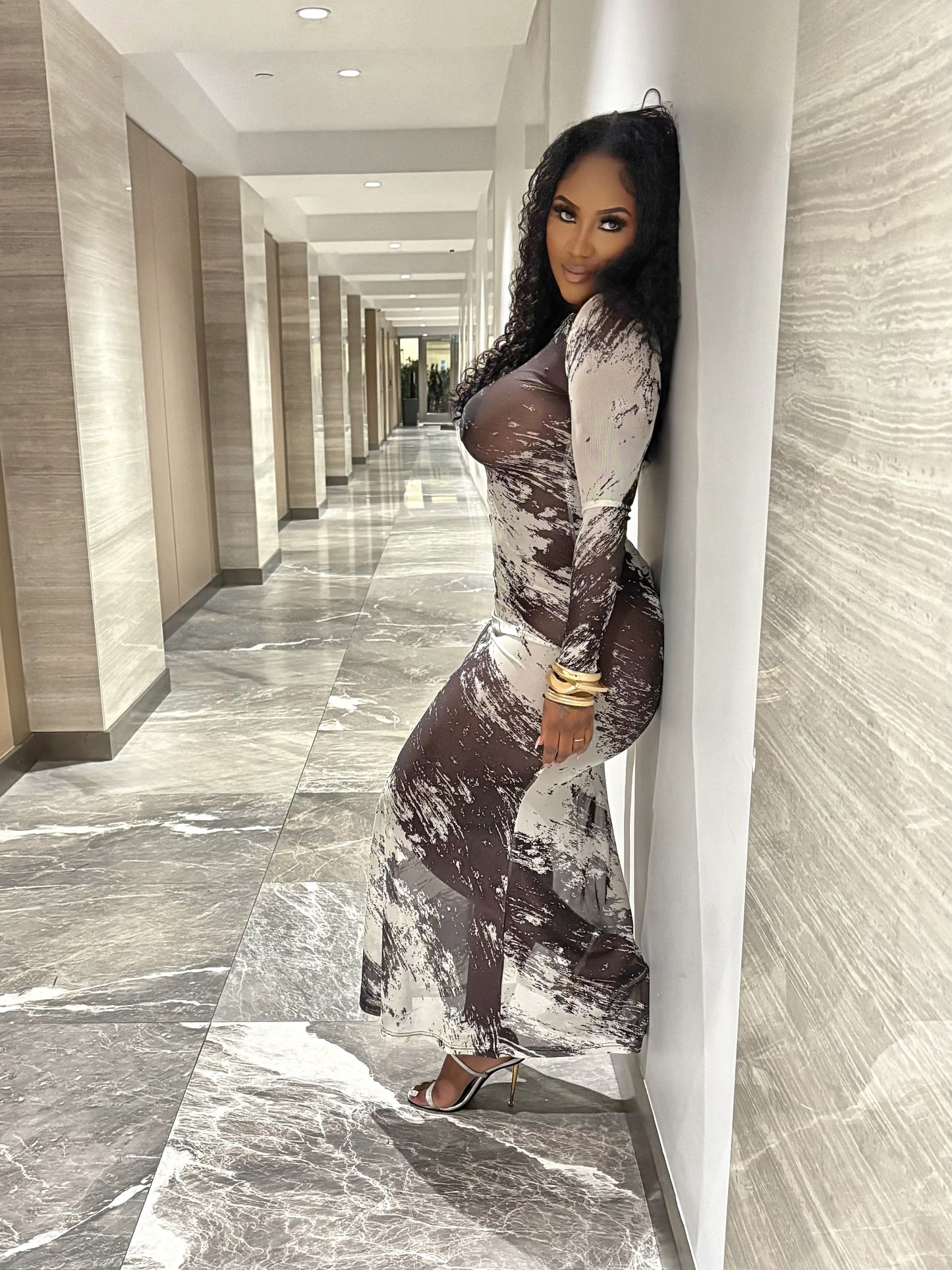 Body Language Maxi